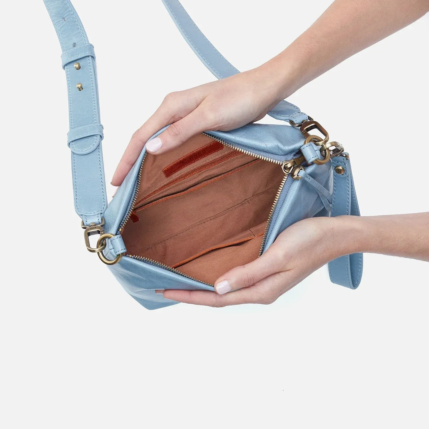 Ashe • Crossbody