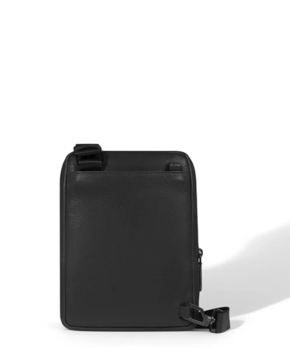 Borsello Uomo a Tracolla in Pelle Piquadro con Protezione RFID