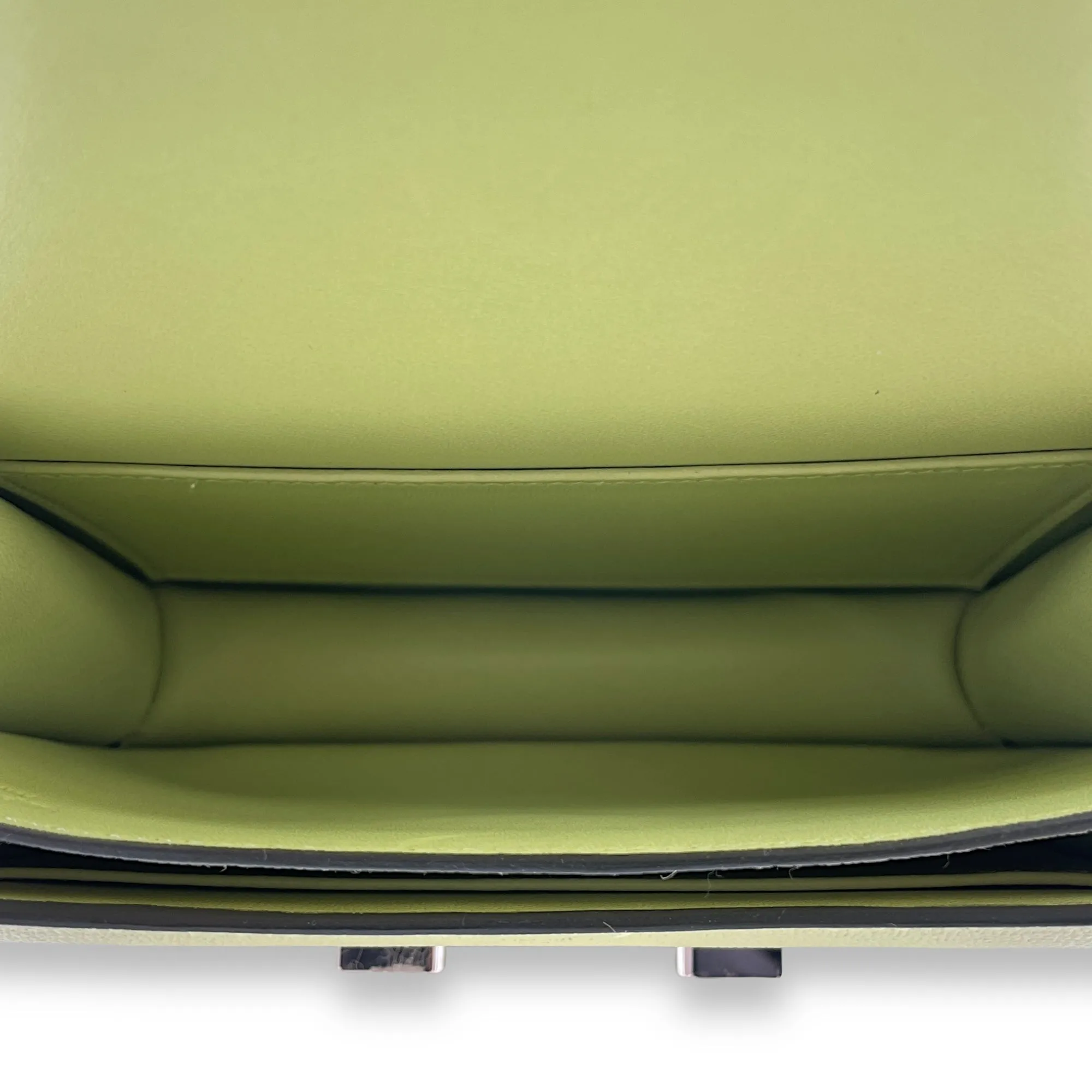 Constance 18 Jaune Bourgeon in Chevre Mysore, Palladium hardware