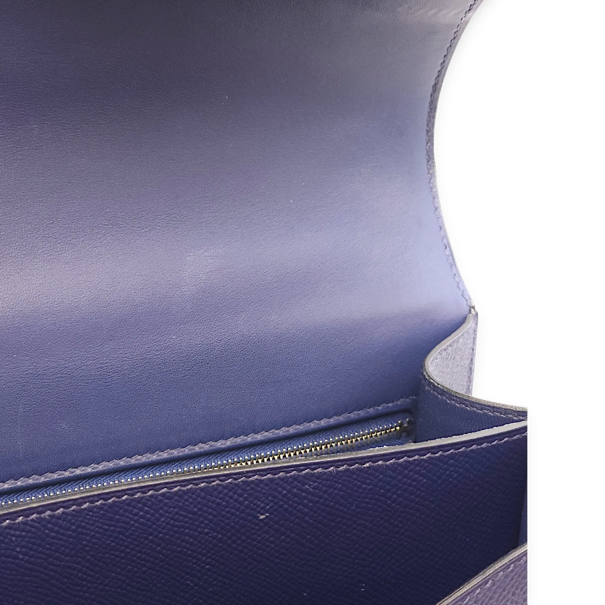 Constance 24 Blue Sapphire in Epsom, Palladium hardware