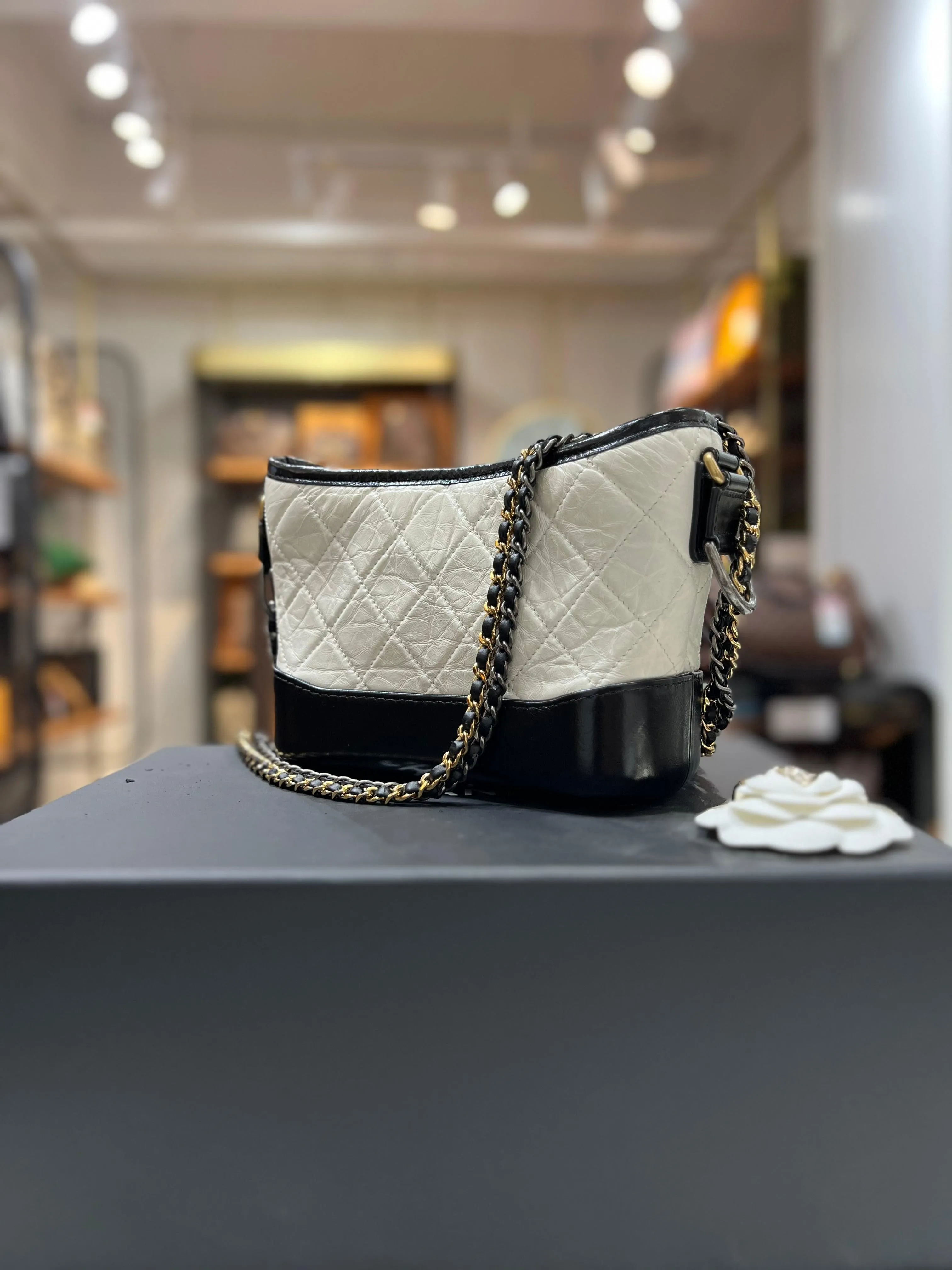 Full Set As New Microchip CHANEL Small Gabrielle Hobo Quilted Calfskin Black White Bag For Women's Sling Bag