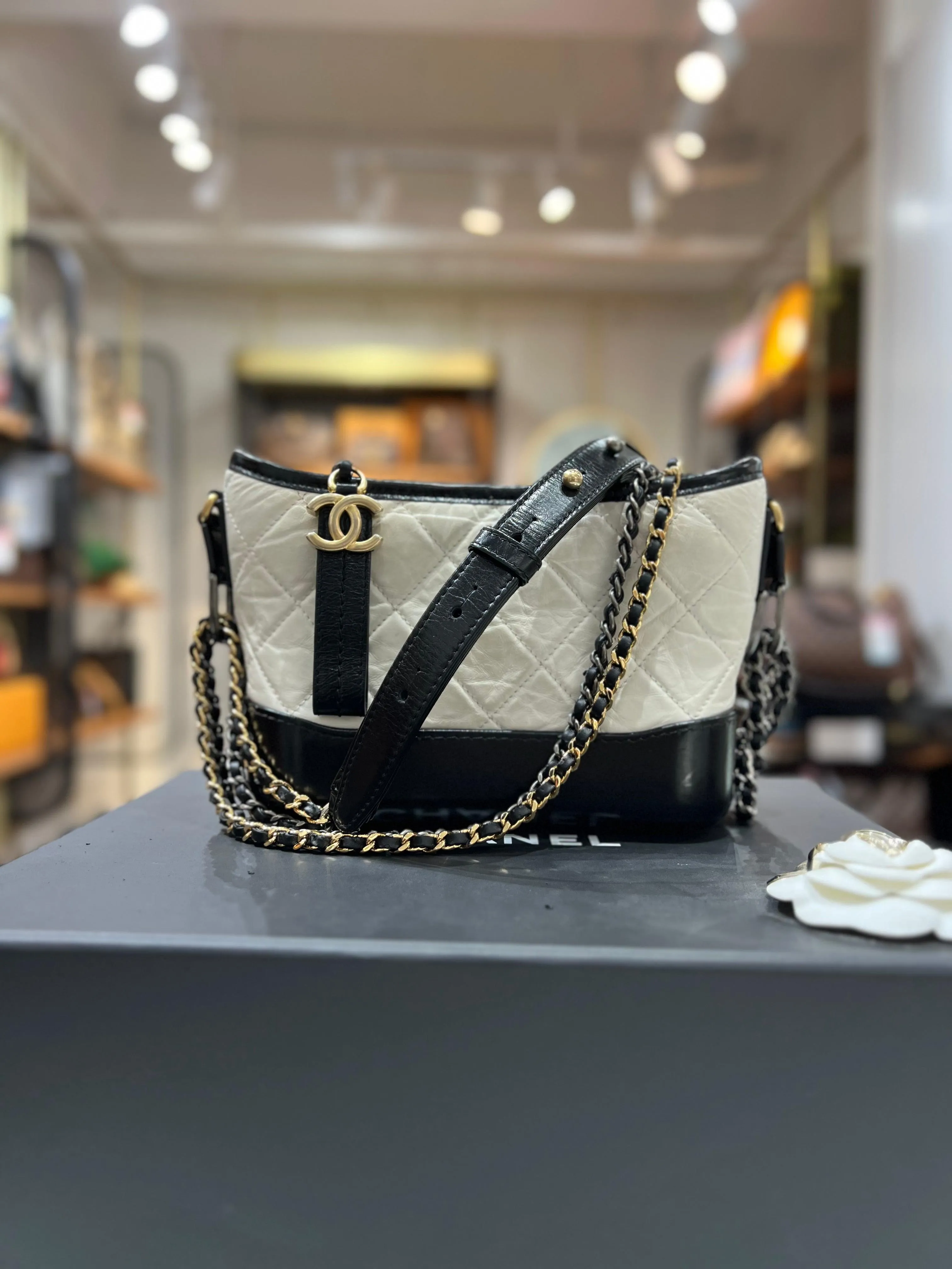Full Set As New Microchip CHANEL Small Gabrielle Hobo Quilted Calfskin Black White Bag For Women's Sling Bag