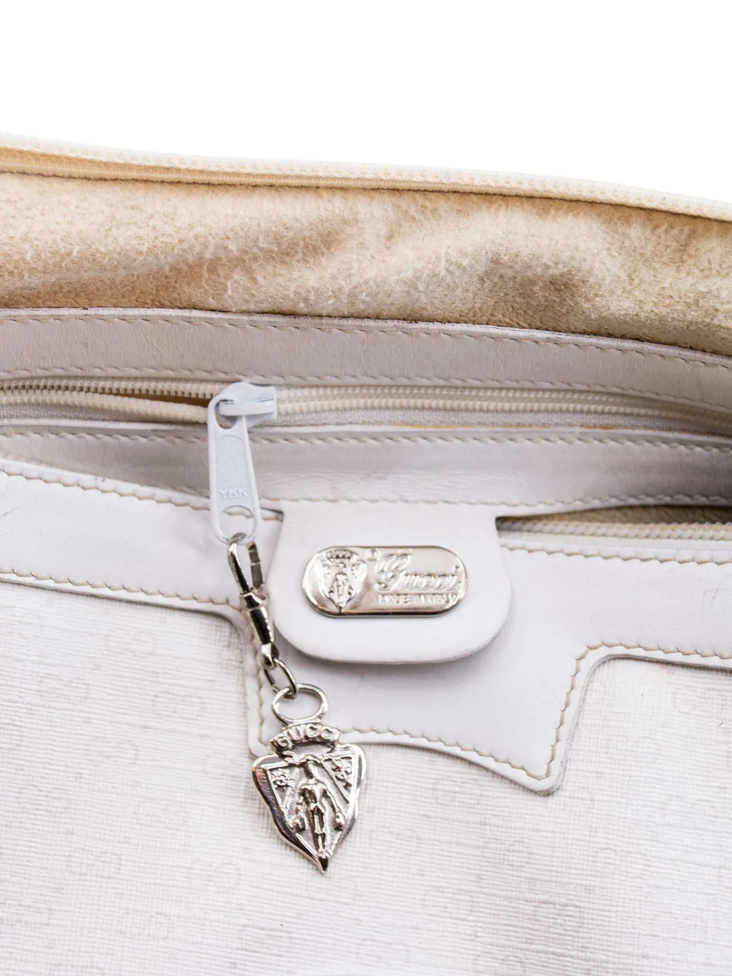 Gucci GG Supreme Messenger Bag White