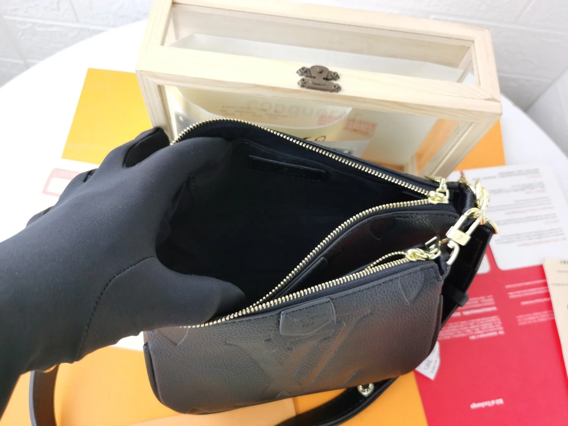 LB688 Multi Pochette Accessoires / 9.8 x 5.7 x 1.8 inches