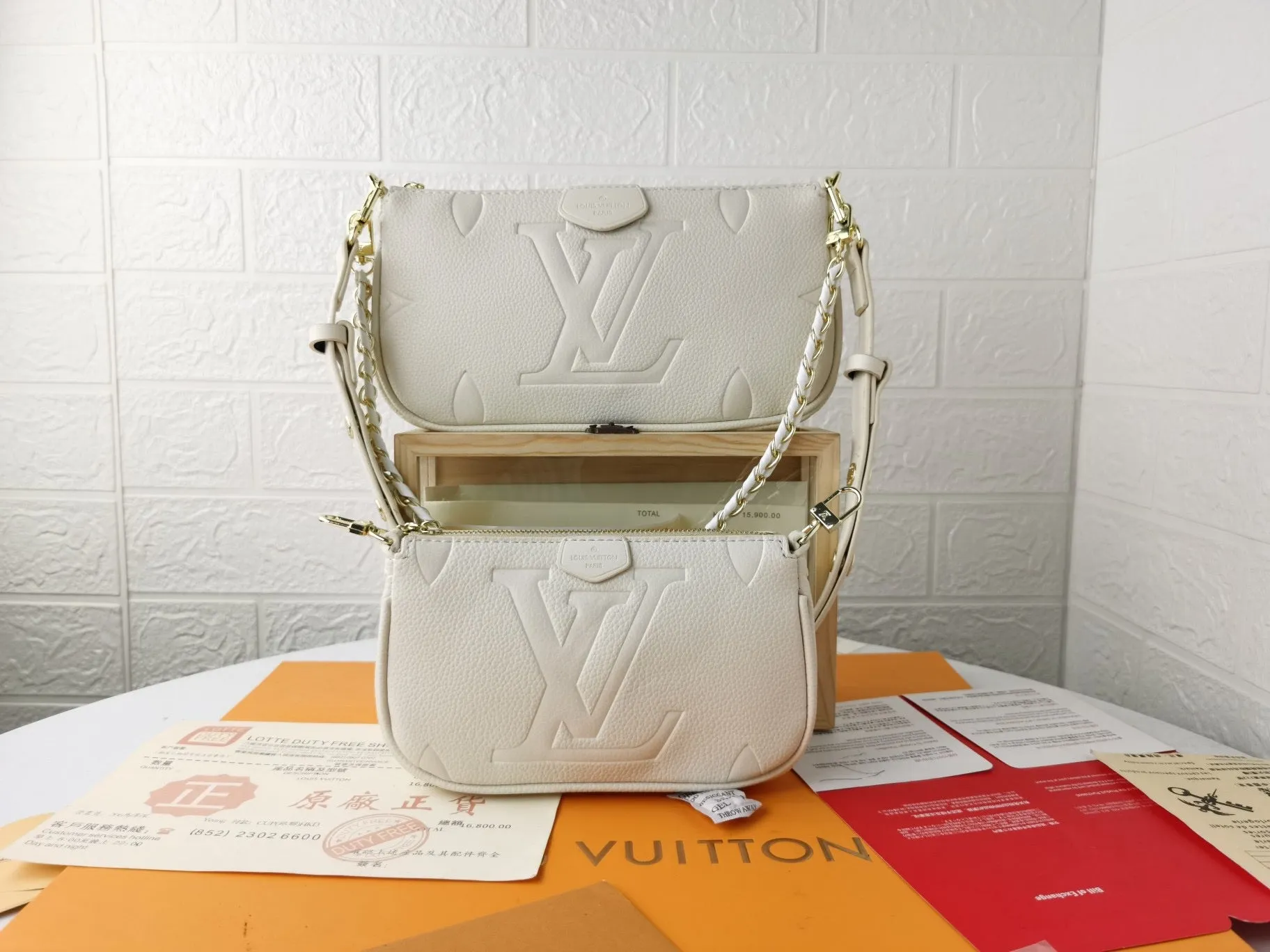 LB688 Multi Pochette Accessoires / 9.8 x 5.7 x 1.8 inches